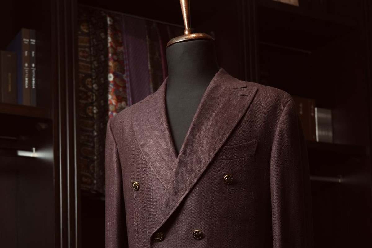 How to choose executive attire in Baku